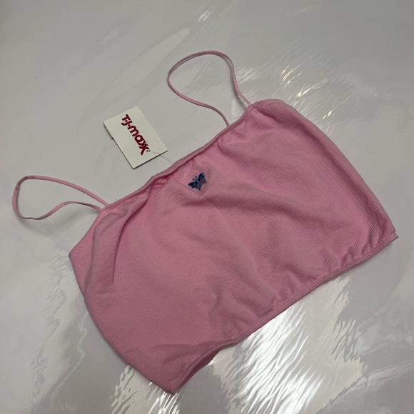 NWT ⚜️💖⚜️ Out From Under Riley Seamless Low-Back Cropped Top - Picture 16 of 16